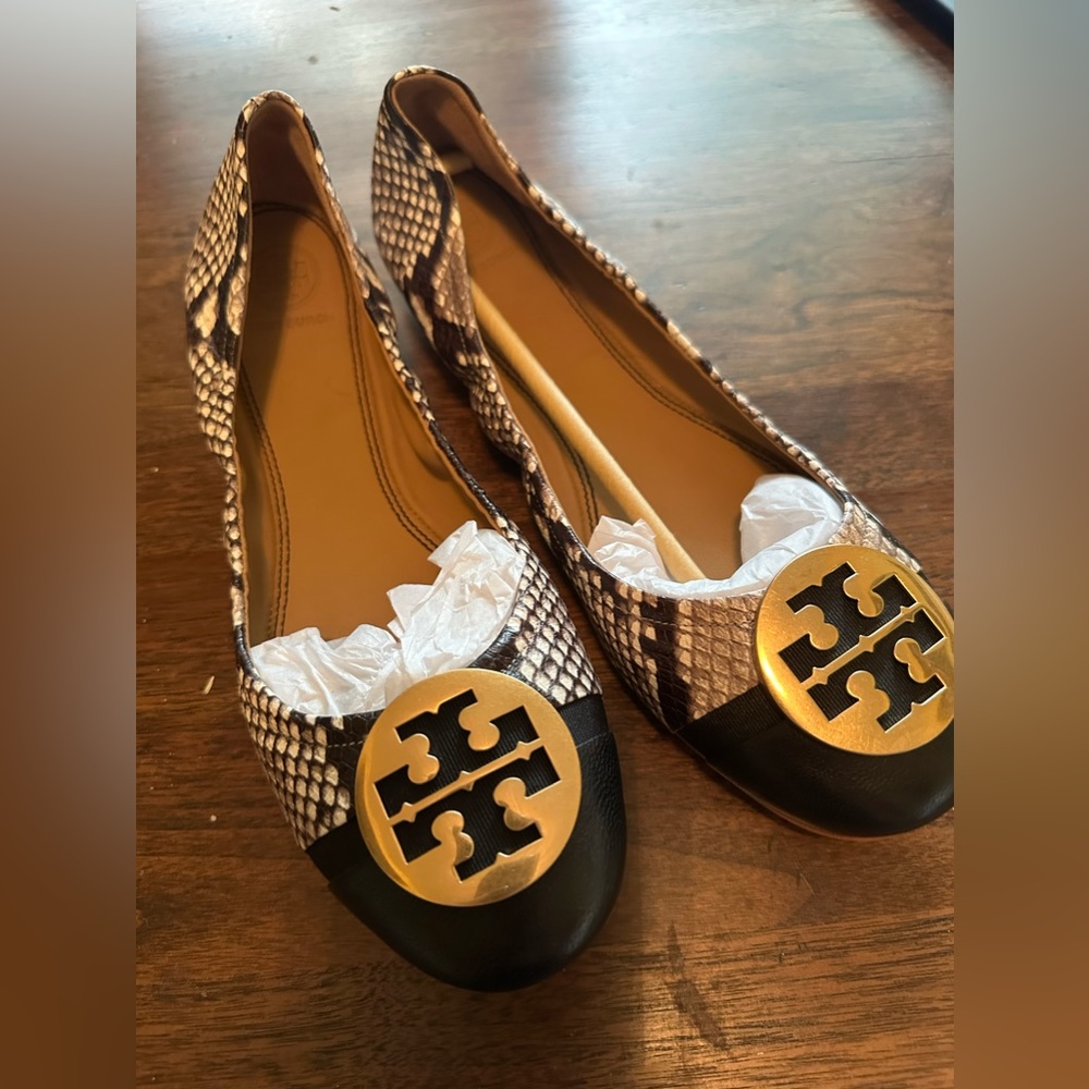 NEW IN BOX Minnie Cap-Toe Ballet SIZE 9 never worn snake print